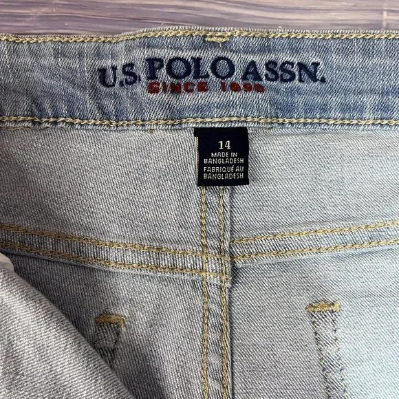 SOLD NWT❗️US Polo Assn Women's light wash Jean Denim Shorts Size 14 - Picture 4 of 10